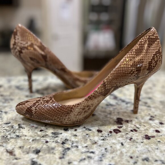 Joan & David Dazevida Leather Snakeskin Print Pumps Women's Size 9M - Picture 10 of 10